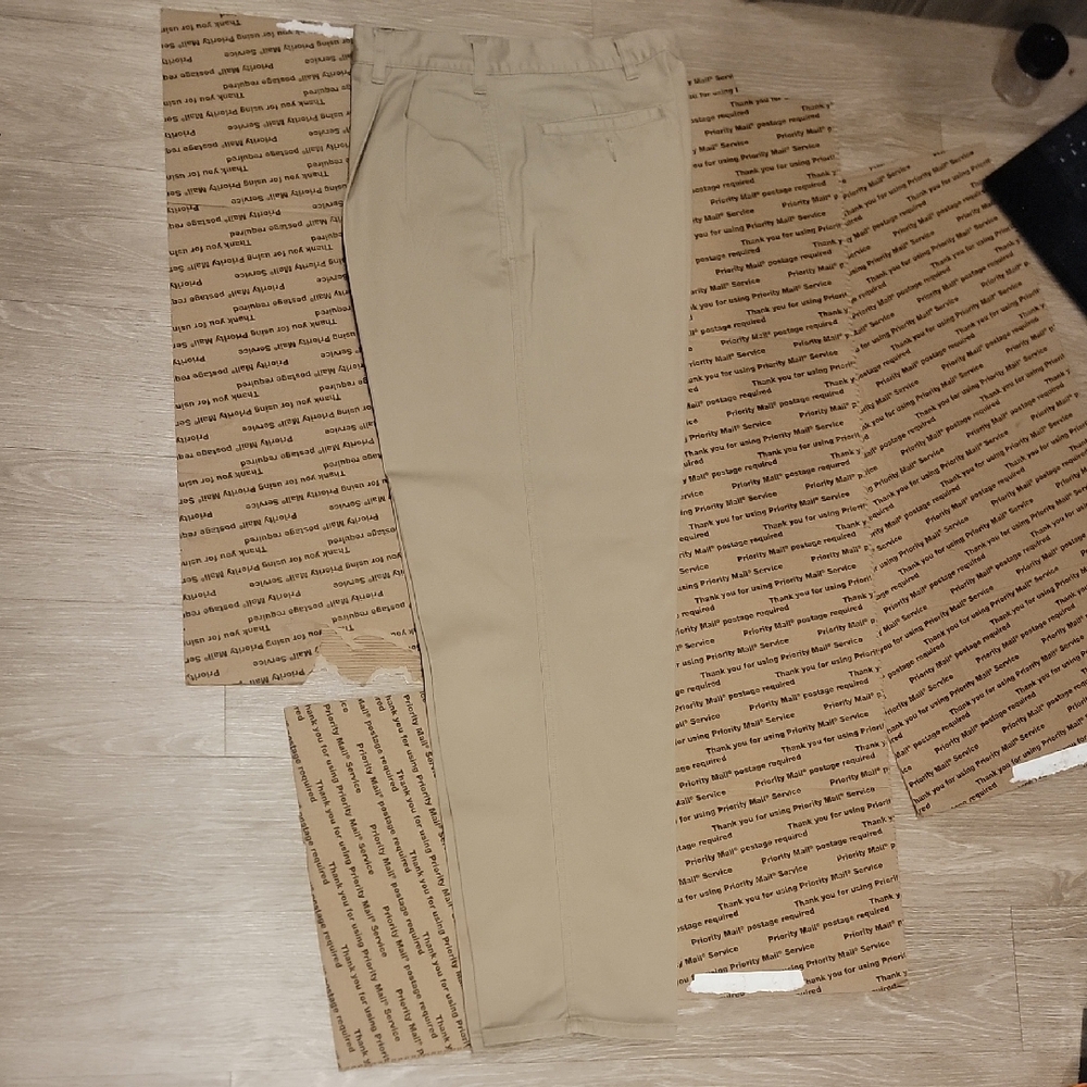 Cherokee Men's Khaki Chinos
